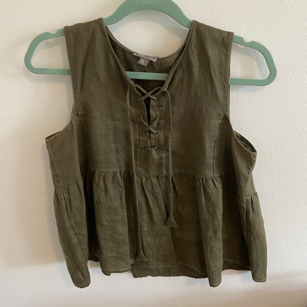 Sleeveless top